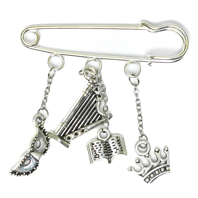 Silver snapcharm featuring Nesta’s Dead Trove.